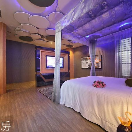 Doule Motel Тайджун Екстериор снимка