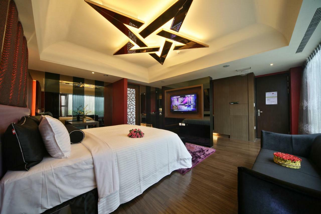 Doule Motel Тайджун Екстериор снимка