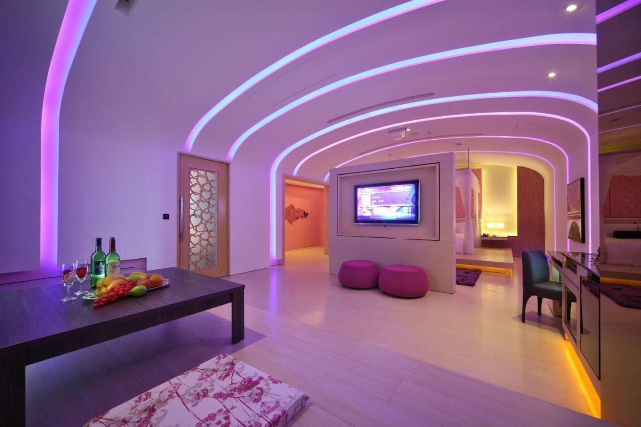 Doule Motel Тайджун Екстериор снимка