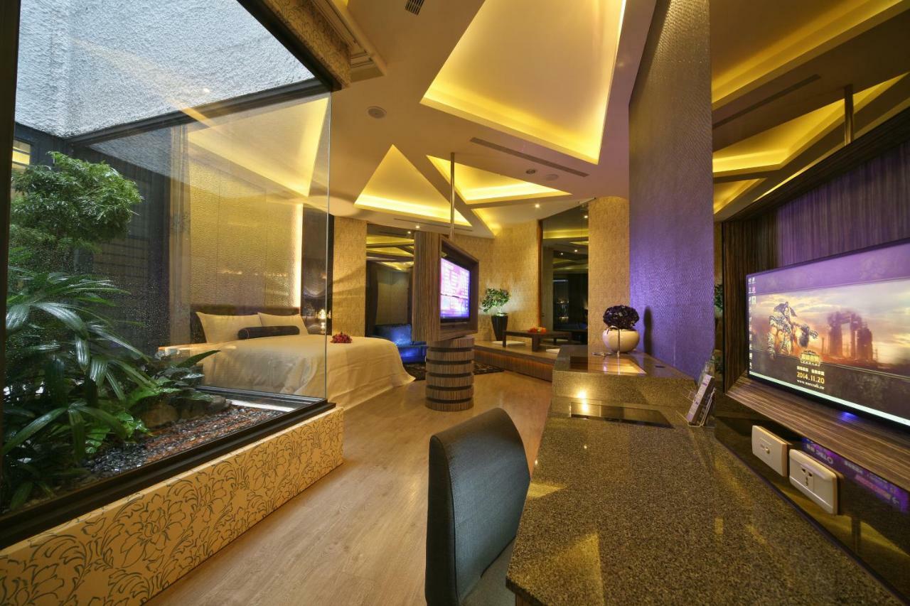 Doule Motel Тайджун Екстериор снимка
