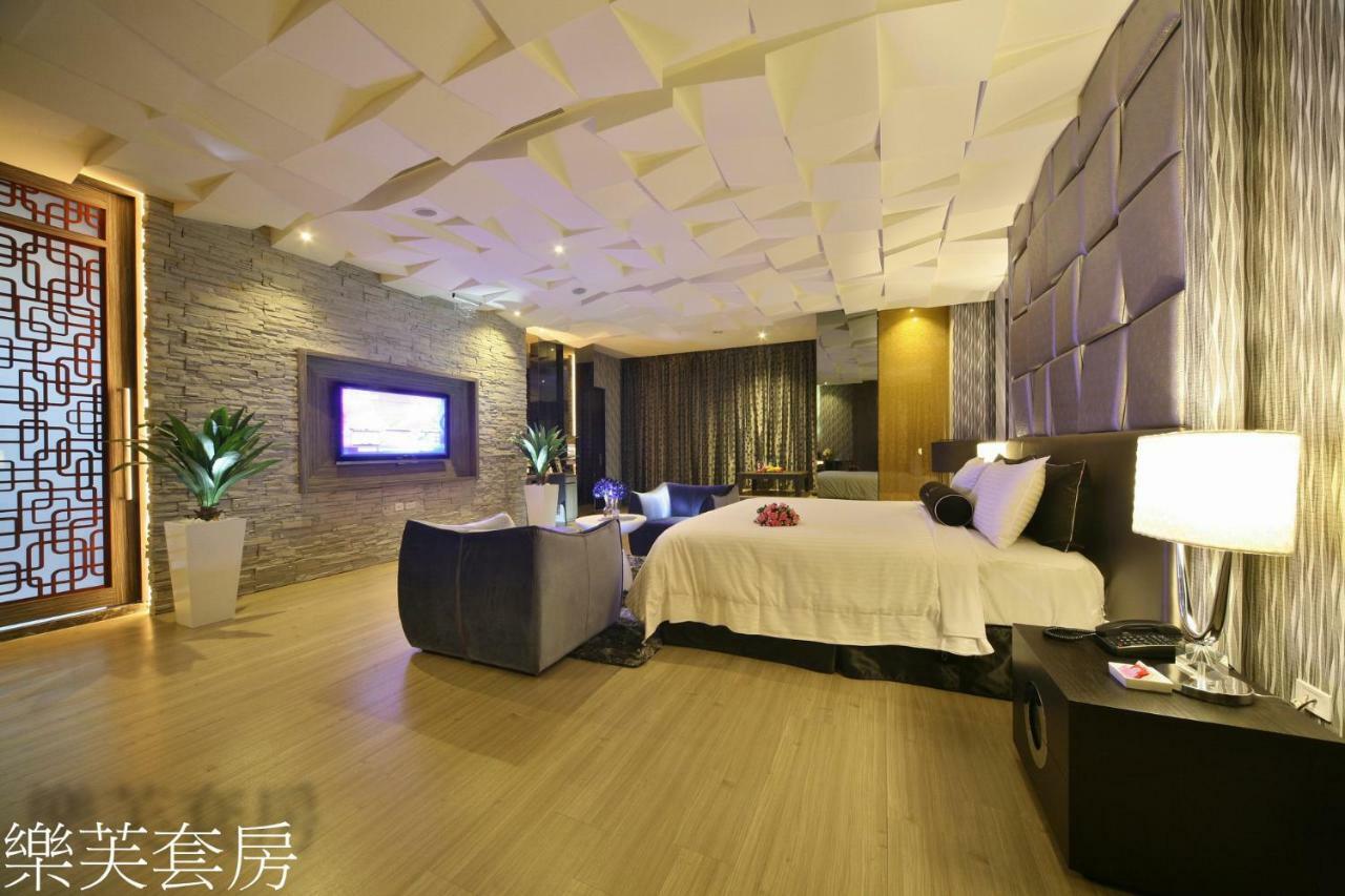 Doule Motel Тайджун Екстериор снимка