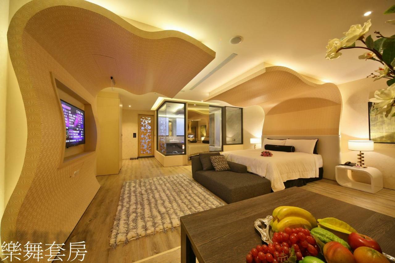 Doule Motel Тайджун Екстериор снимка