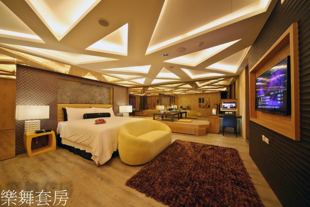 Doule Motel Тайджун Екстериор снимка