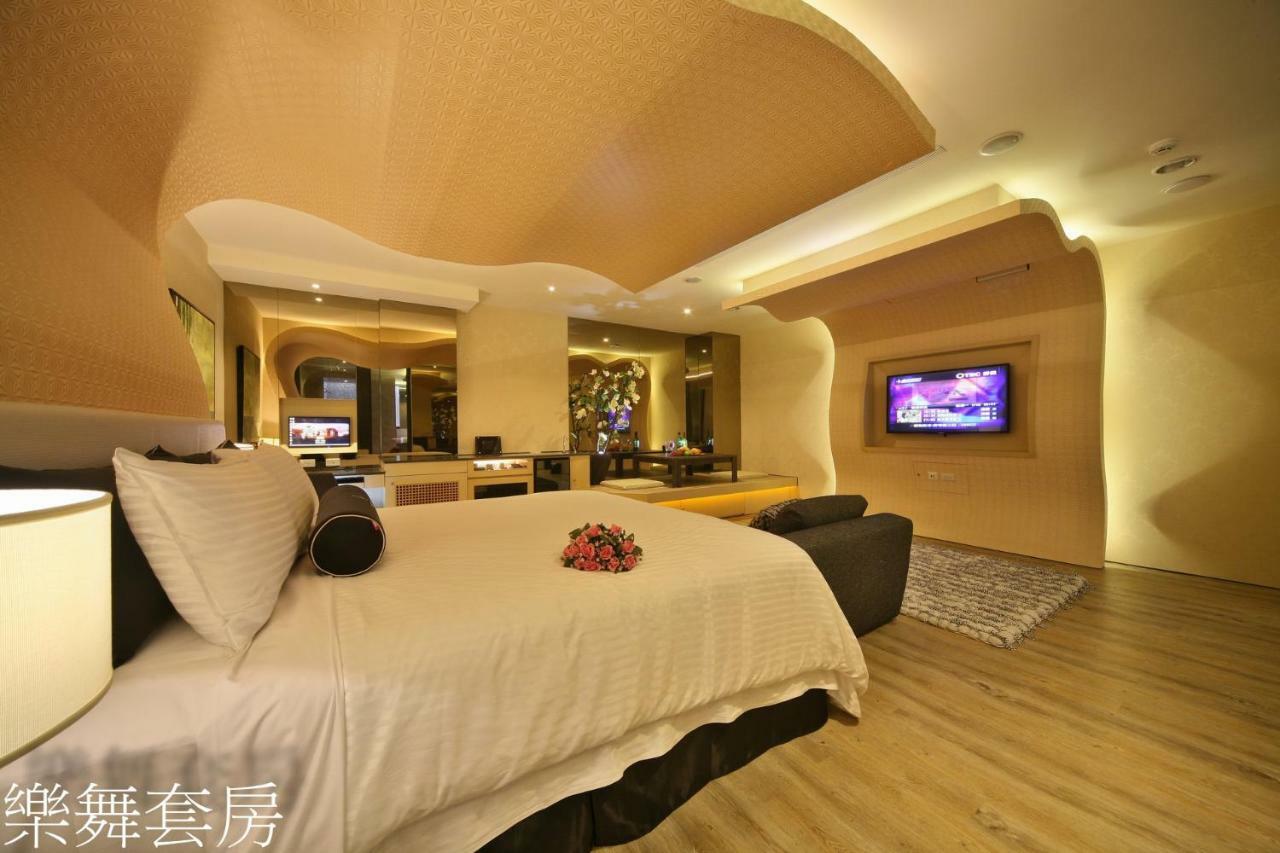 Doule Motel Тайджун Екстериор снимка