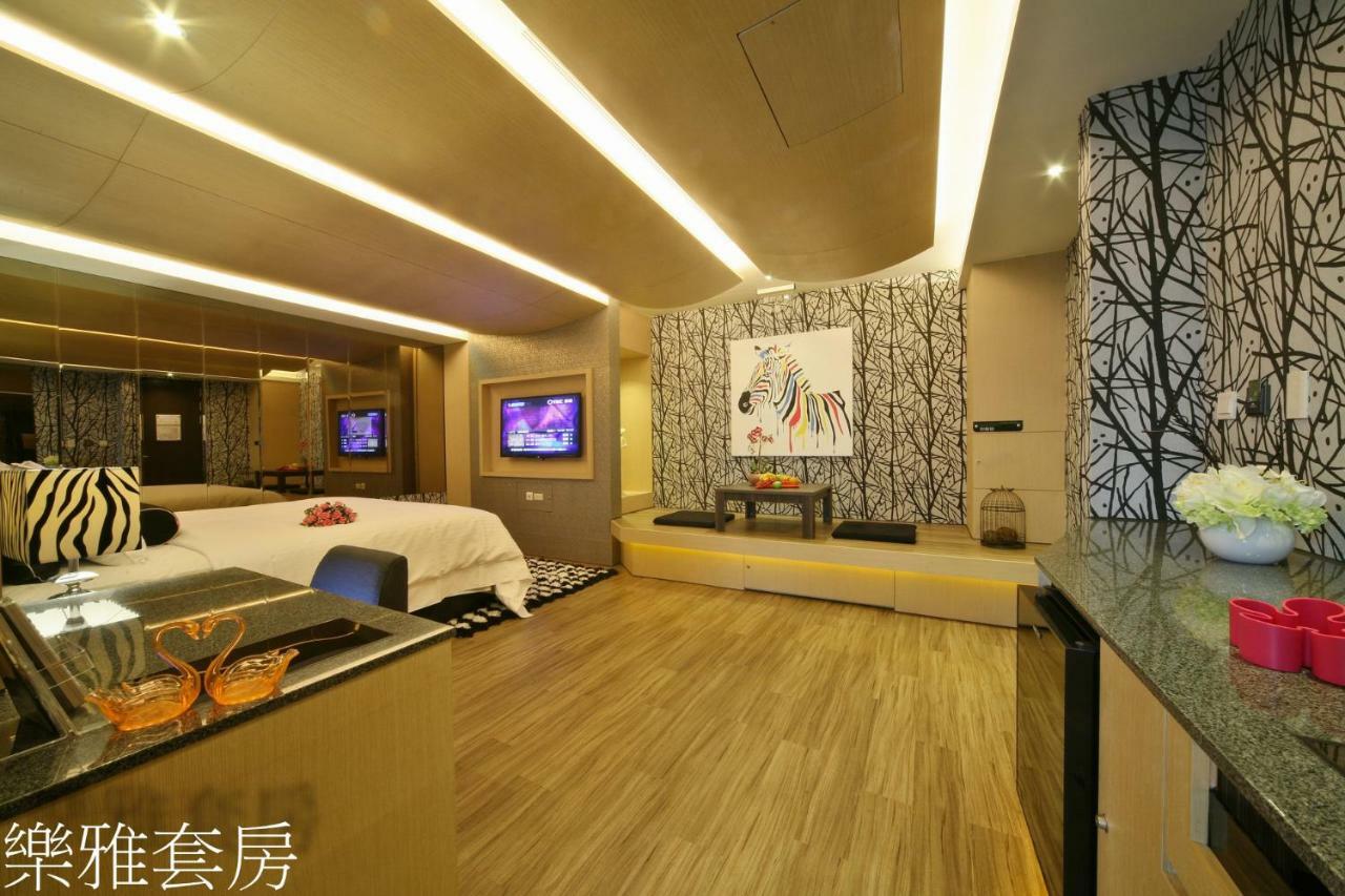 Doule Motel Тайджун Екстериор снимка